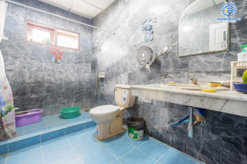 *****บ้านเดี่ยวมือสอง ม.รัชดาภิเษก42 รัชดาภิเษก พร้อมเข้าอยู่ 4 ห้องนอน 3 ห้องน้ำ จอดรถได้ 10 คัน บนเนื้อที่กว่า 198 ตร.ว. พื้นที่ใช้สอยมากถึง 180 ตร.ม. บนทำเลศักยภาพ เชื่อมต่อถนนรัชดา, ถนนลาดพร้าว-วังหิน, ถนนพหลโยธิน, ถนนเสนานิคม1 เดินทางสะดวก ใกล้รถไฟฟ้าสายรถไฟฟ้า สายสีน้ำเงิน "สถานีรัชดาภิเษก" และทางด่วน "อุตราภิมุข"